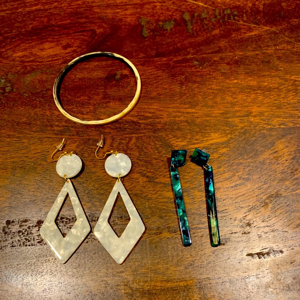 Resin jewelry set